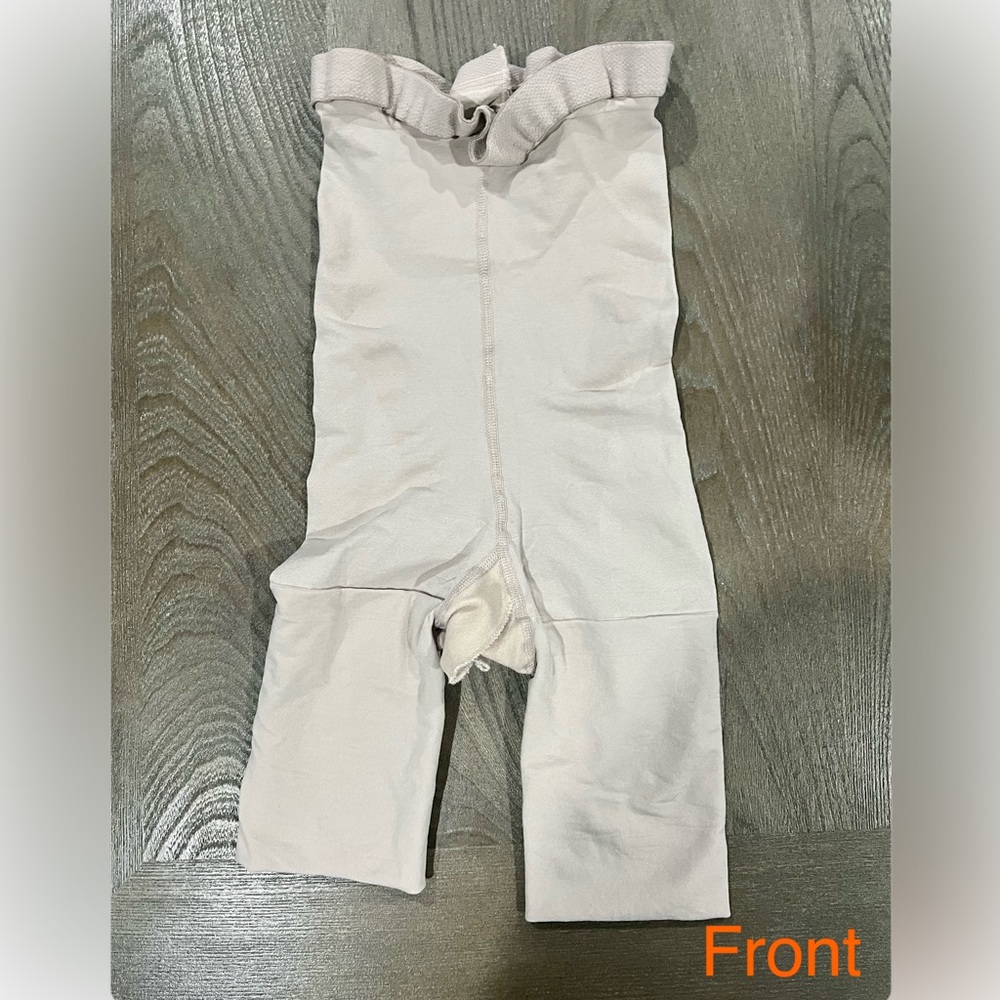 SPANX High Waist Mid-Thigh Super Control Shaper